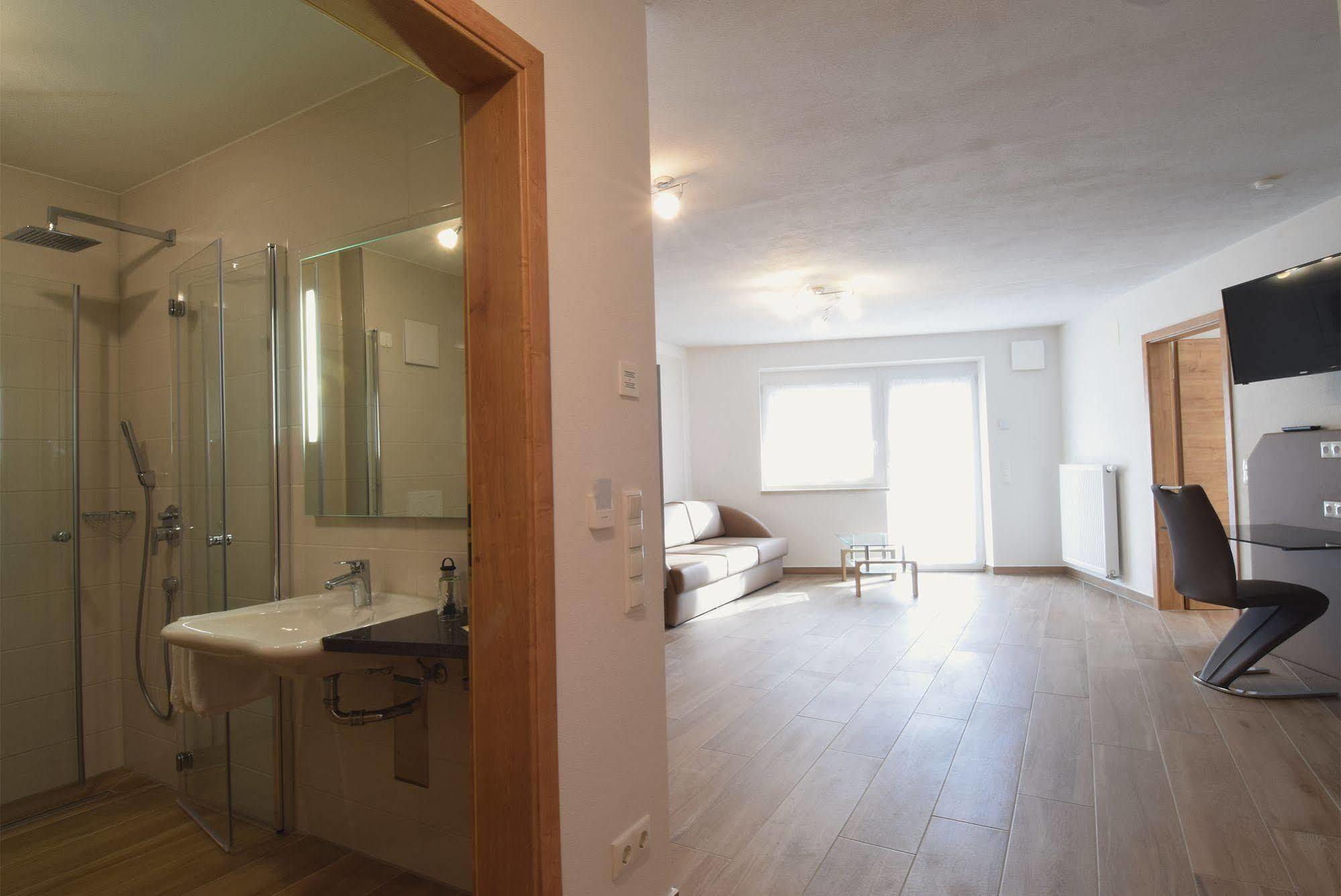 Aparthotel Donaustern Asbach-Bäumenheim المظهر الخارجي الصورة